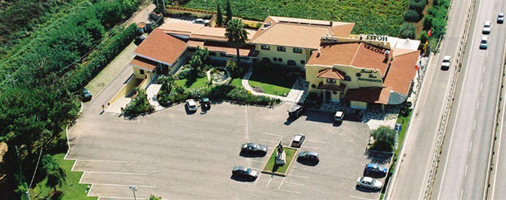 La Locanda Del Cavaliere Borgo Montello Extérieur photo